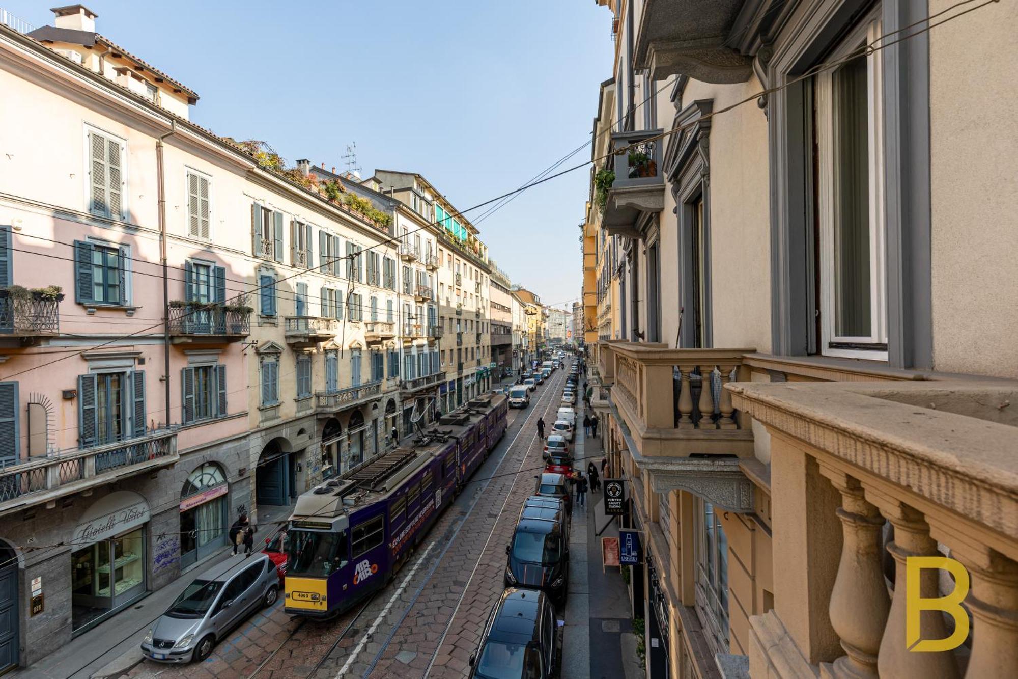 Beplace Apartments In De Amicis, Milan